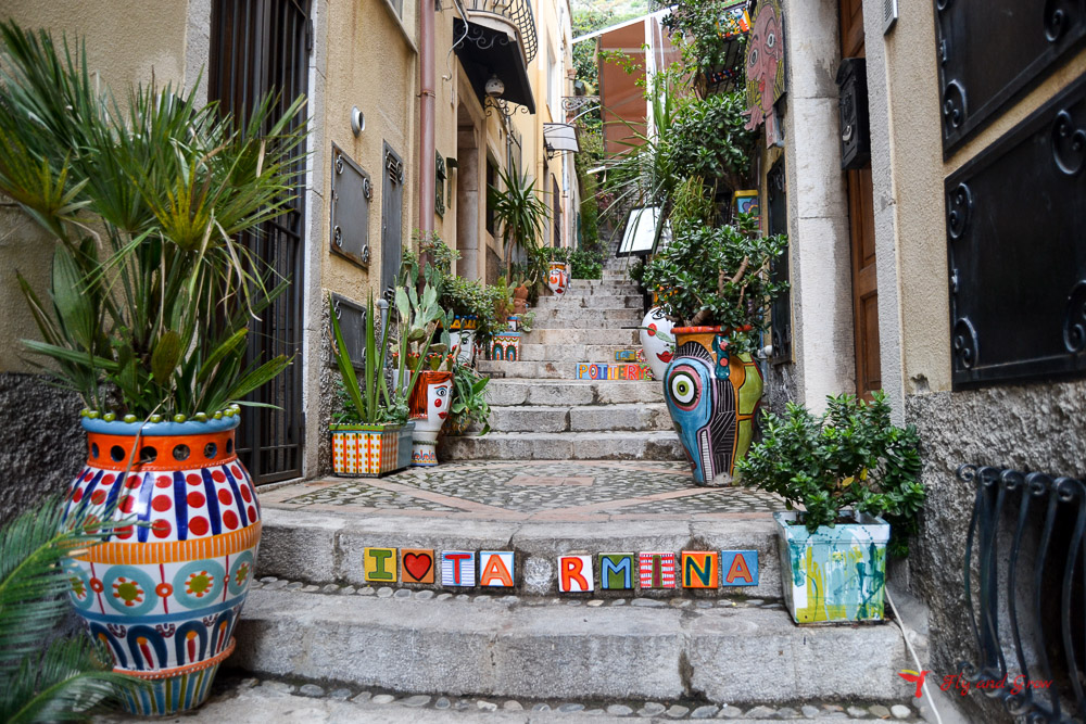 Escaleras decoradas de Taormina