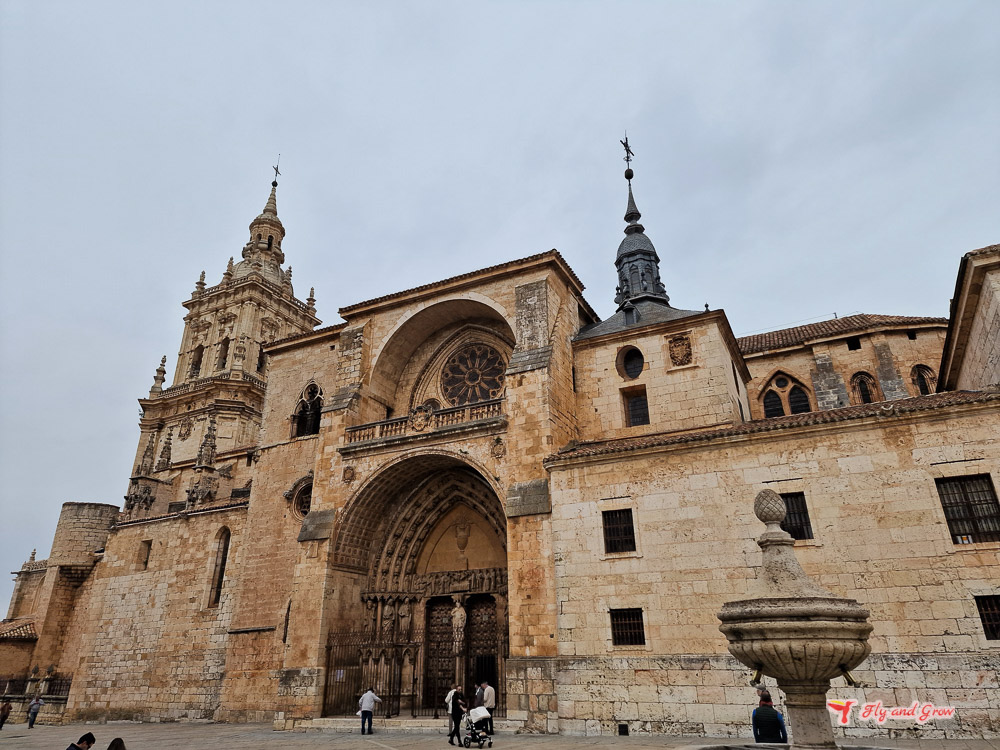 Fachada de la Catedral de El Burgo de Osma - Ciudad de Osma