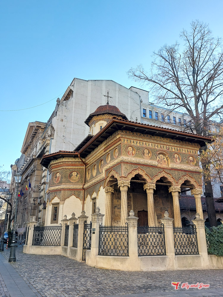 Entrada del monasterio, Bucarest